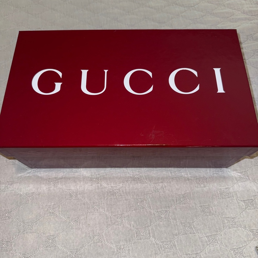Gucci shoe box comes with 2 dust bags
